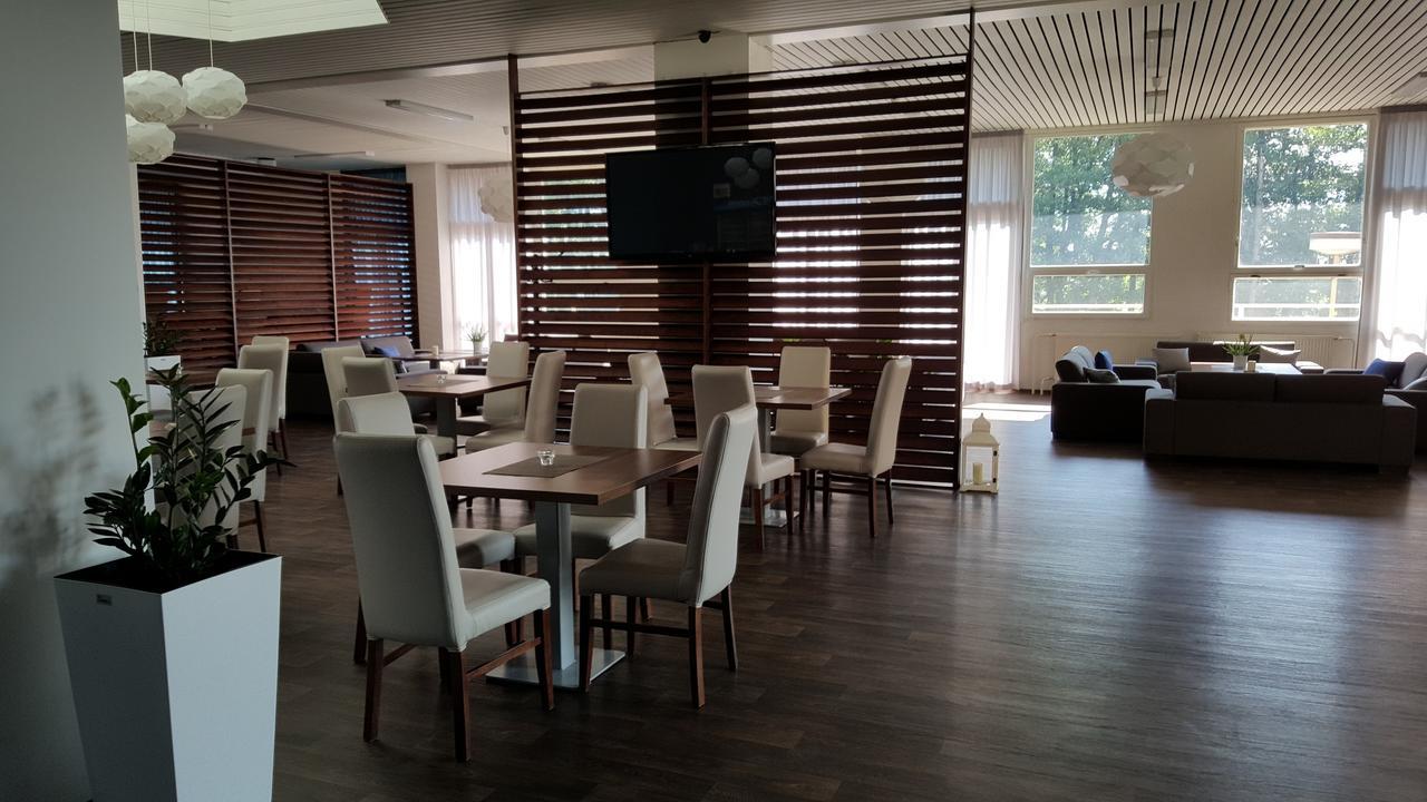 Hotel Baník Nitrianske Rudno Buitenkant foto